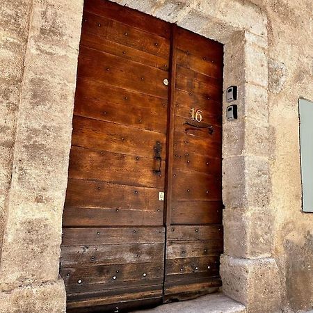 Chez Romeo & Sandro Pezenas Exterior photo